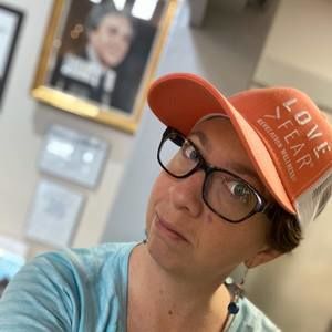 Meet your Posher, Stephanie